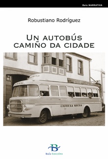 Un autobús camiño da cidade